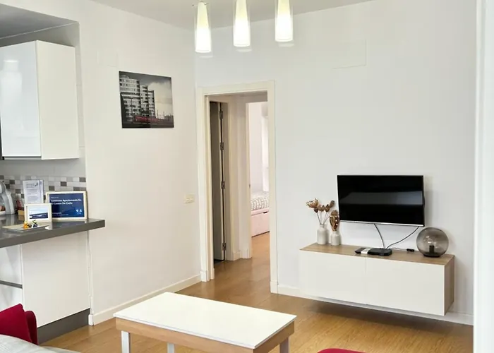 Luminoso En El Centro De Cadiz