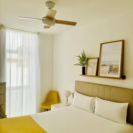 Luminoso En El Centro De Apartment