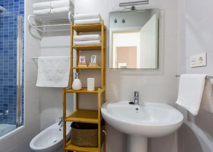 Luminoso En El Centro De Cádiz