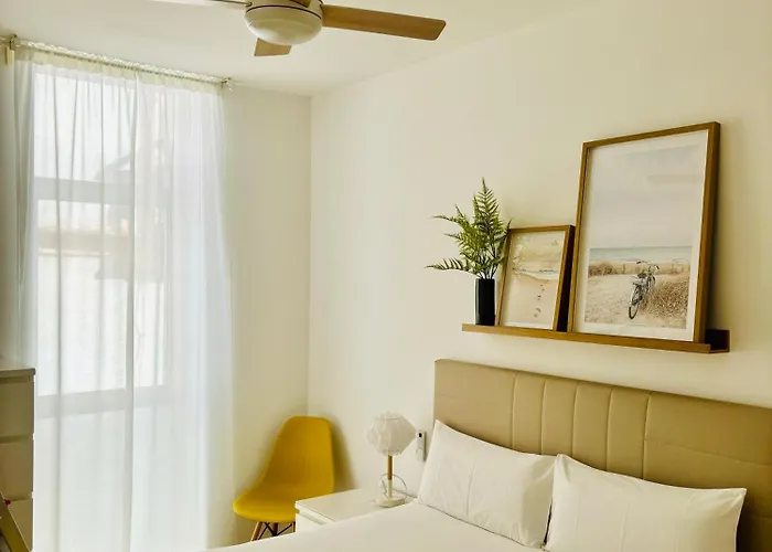 Luminoso En El Centro De Apartman